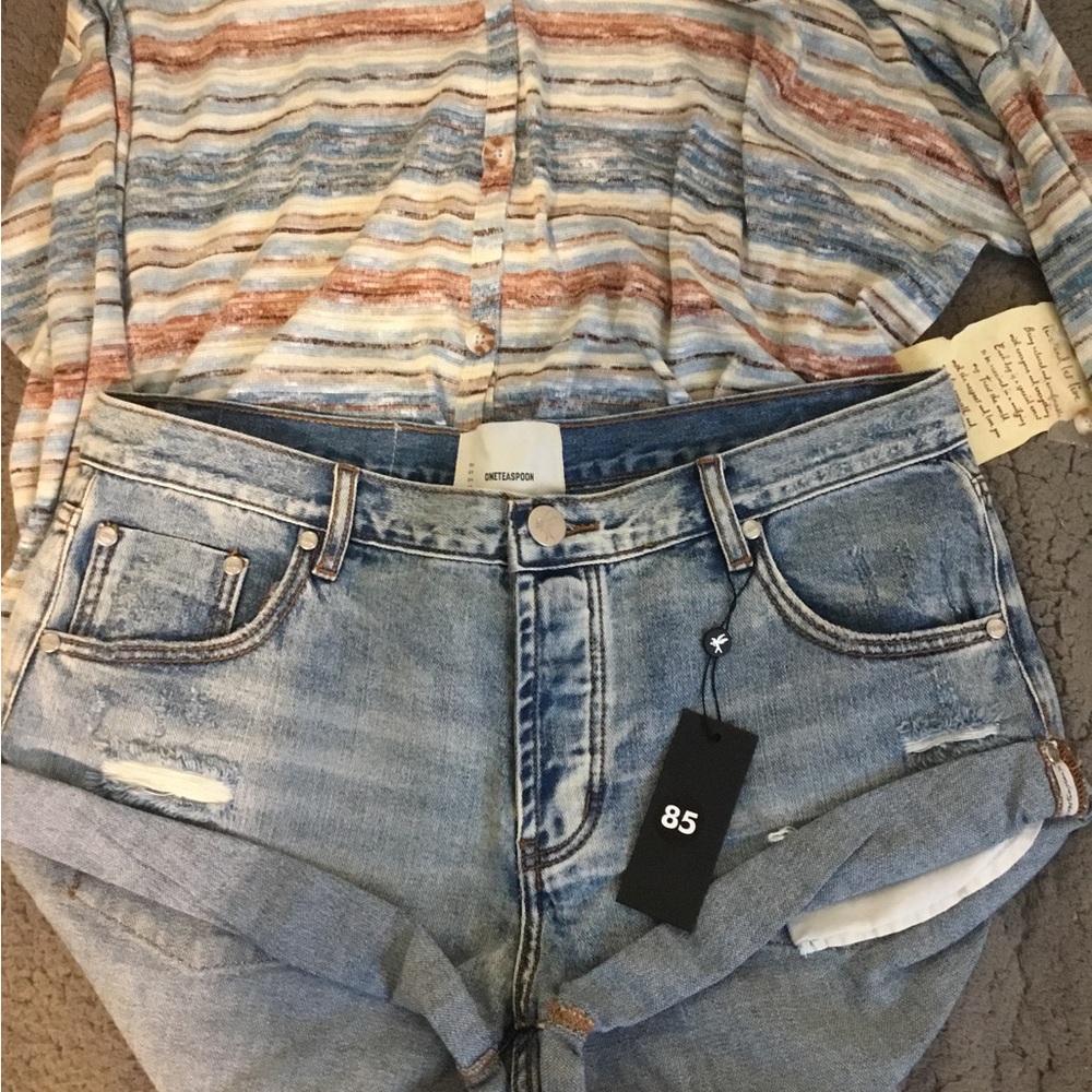 NWT One Teaspoon Hendrix Distressed Blue Jean Shorts